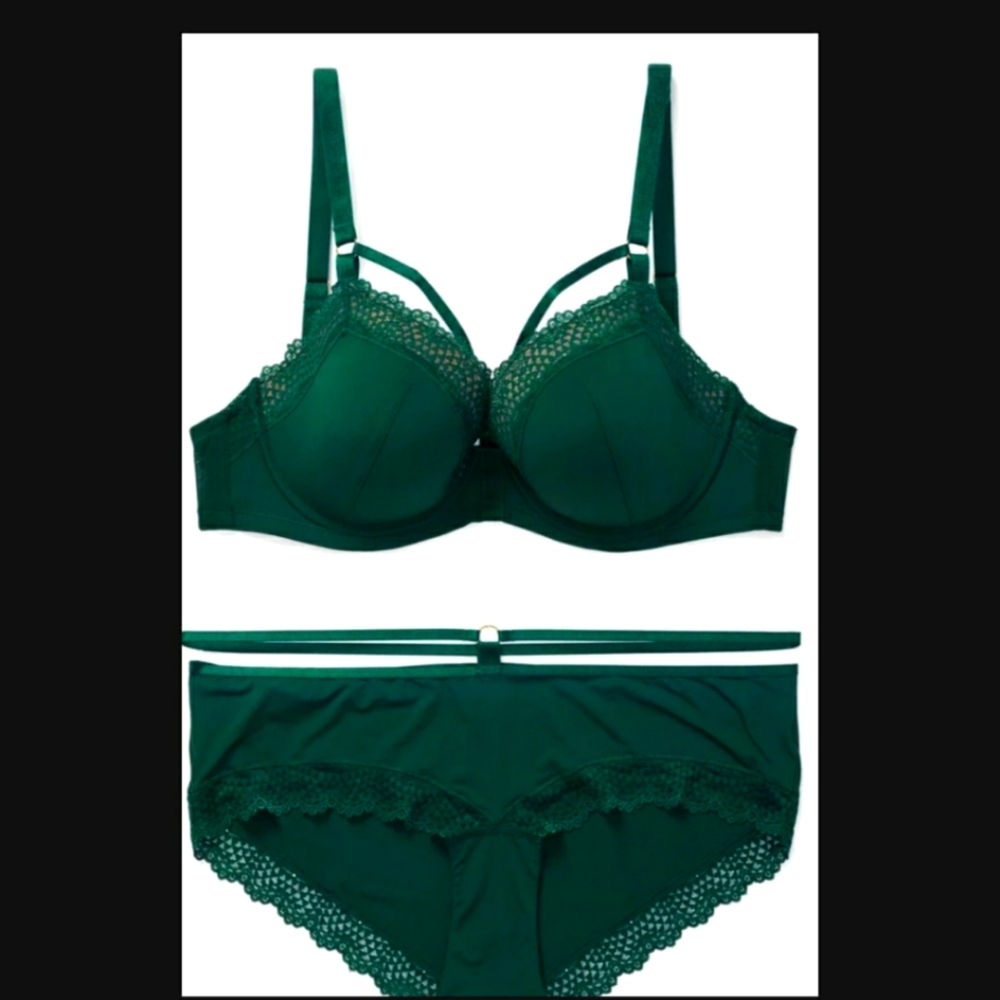 Set (2 peces) Brand Adore Me, size brass 42C and pantie 0X, color Green